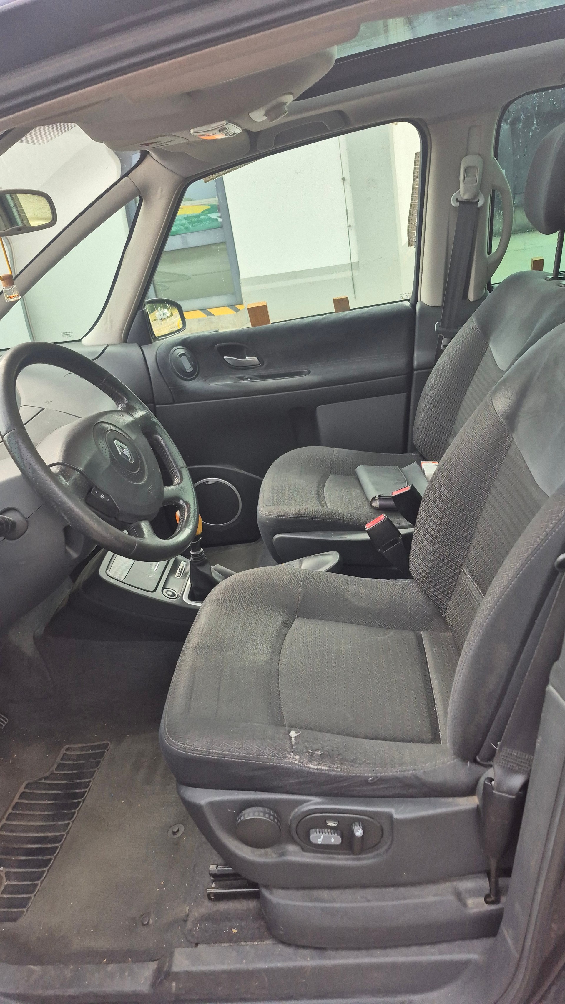 RENAULT Espace 2.0 dCi Tech'Run-image-8
