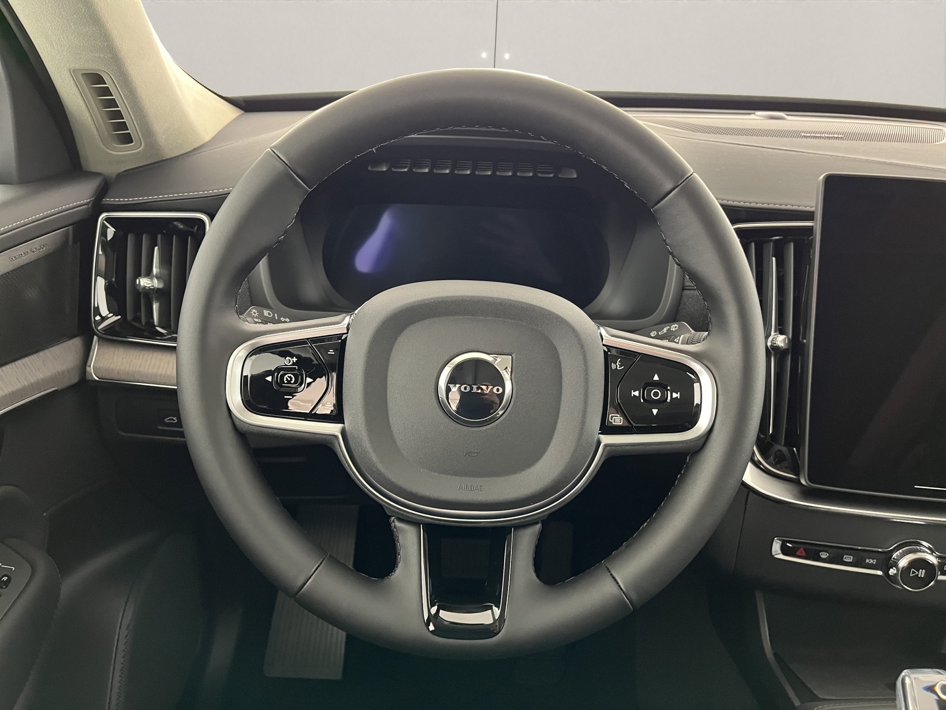 VOLVO XC90 2.0 T8 TE Ultra Dark eAWD-image-10