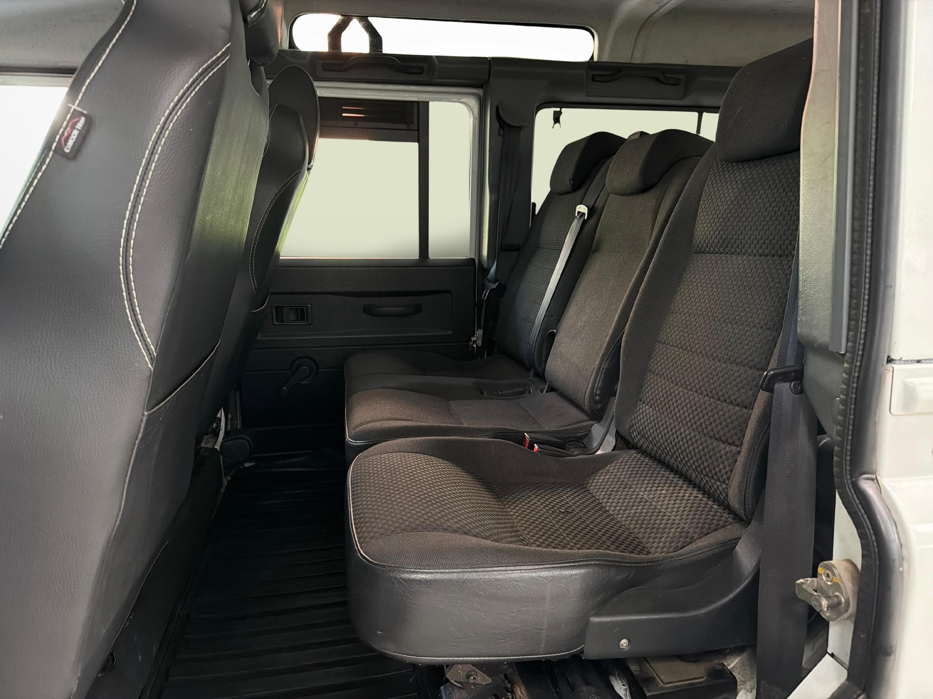 LAND ROVER Defender 110 2.4 Tdi SW Lim.Ed. Raw - Valvola EGR nuova!-image-10
