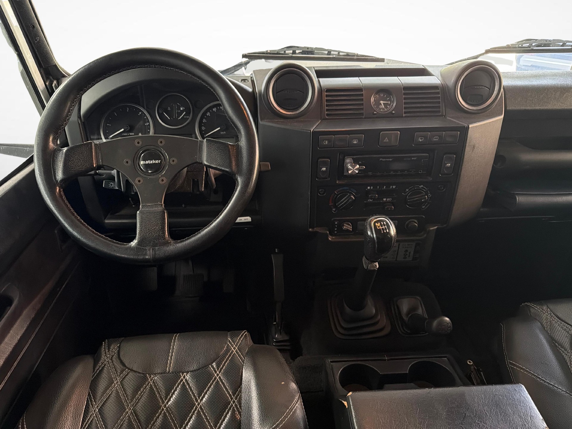 LAND ROVER Defender 110 2.4 Tdi SW Lim.Ed. Raw - Valvola EGR nuova!-image-8