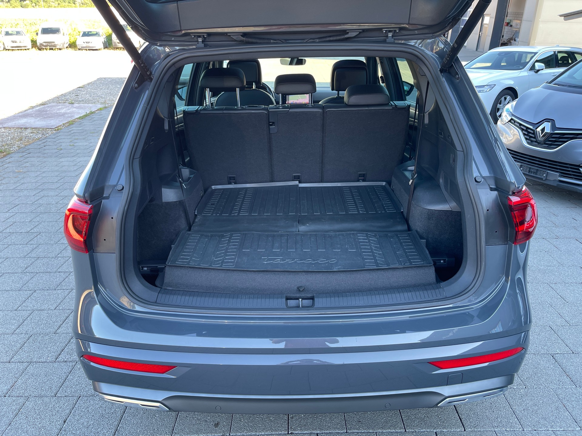 SEAT Tarraco 2.0 TDI CR Hola FR 4Drive DSG*7 Plätze-image-14