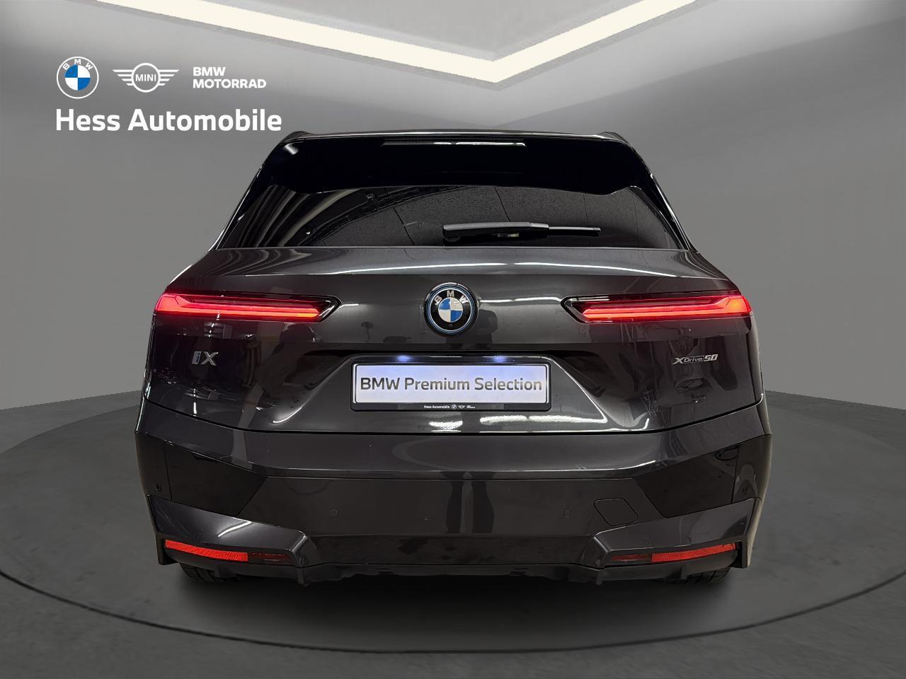 BMW iX xDrive50-image-8