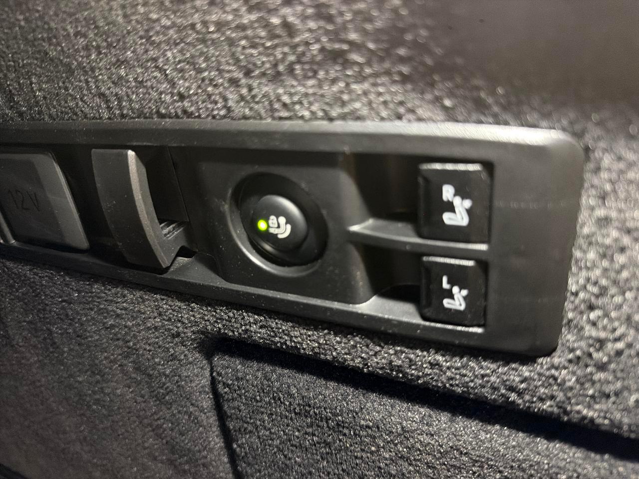 BMW iX xDrive50-image-24