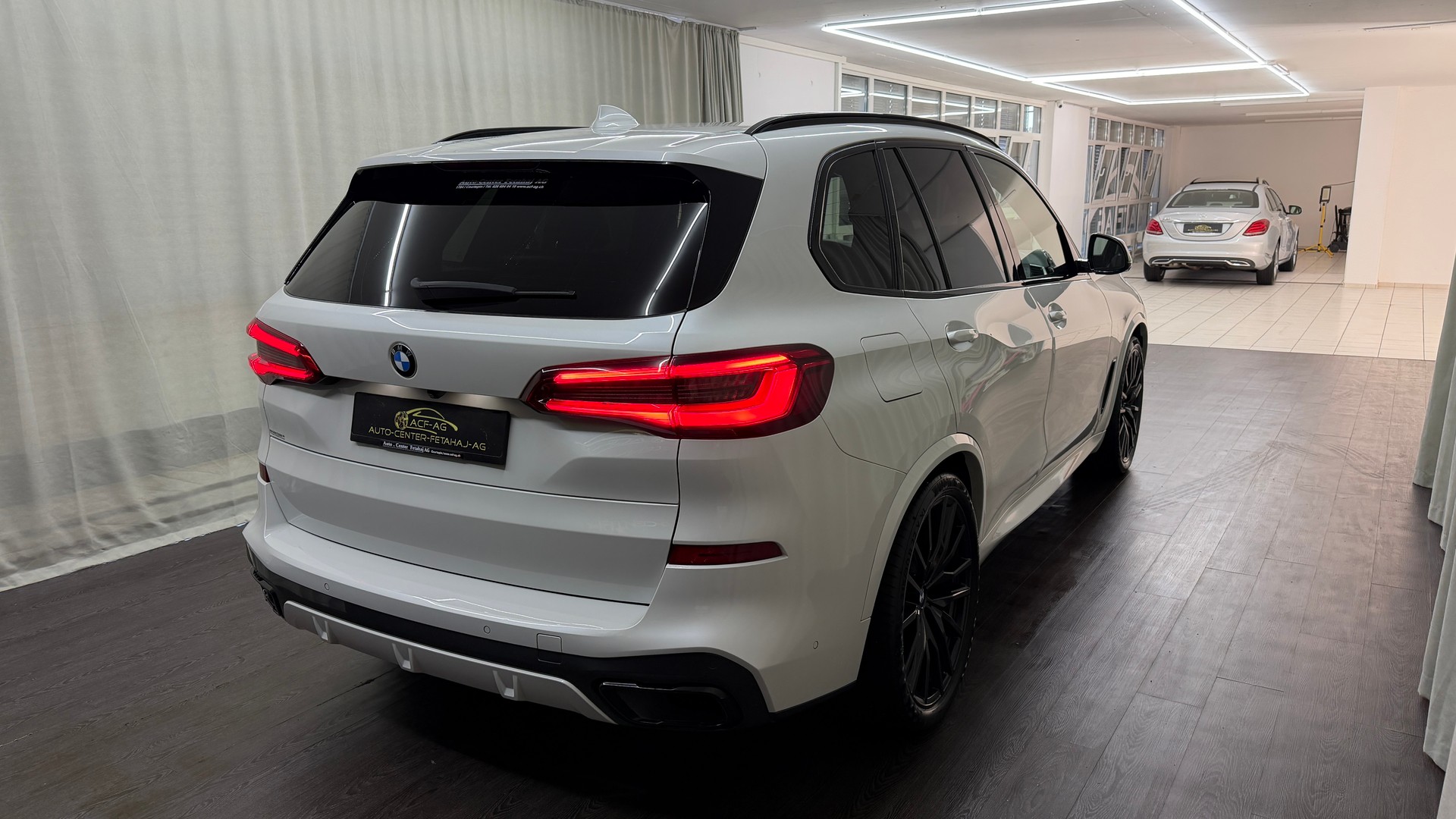 BMW X5 xDrive45e Steptronic-image-3
