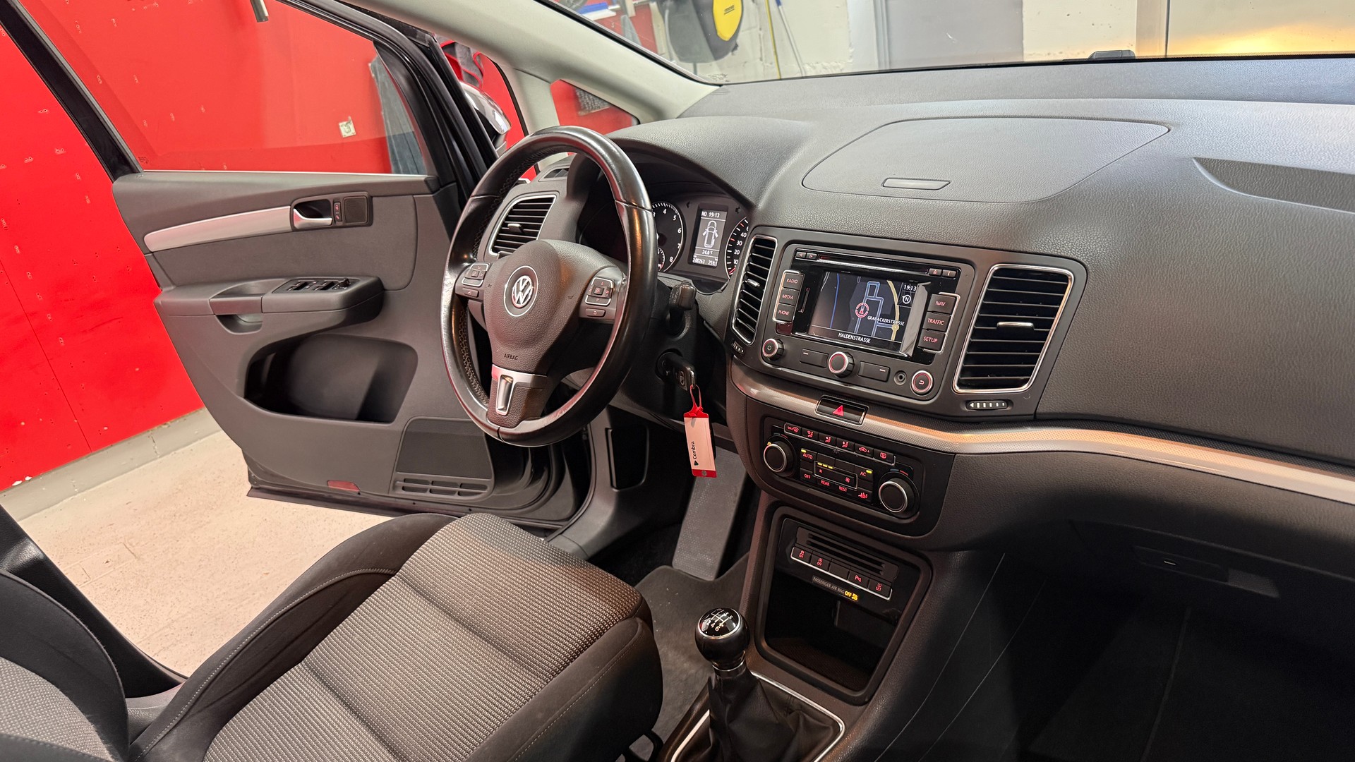 VW Sharan 1.4 TSI BlueMotion Technology Comfortline, Eintausch Fahrzeug nicht kontrolliert fährt schön und ist ruhig-image-13