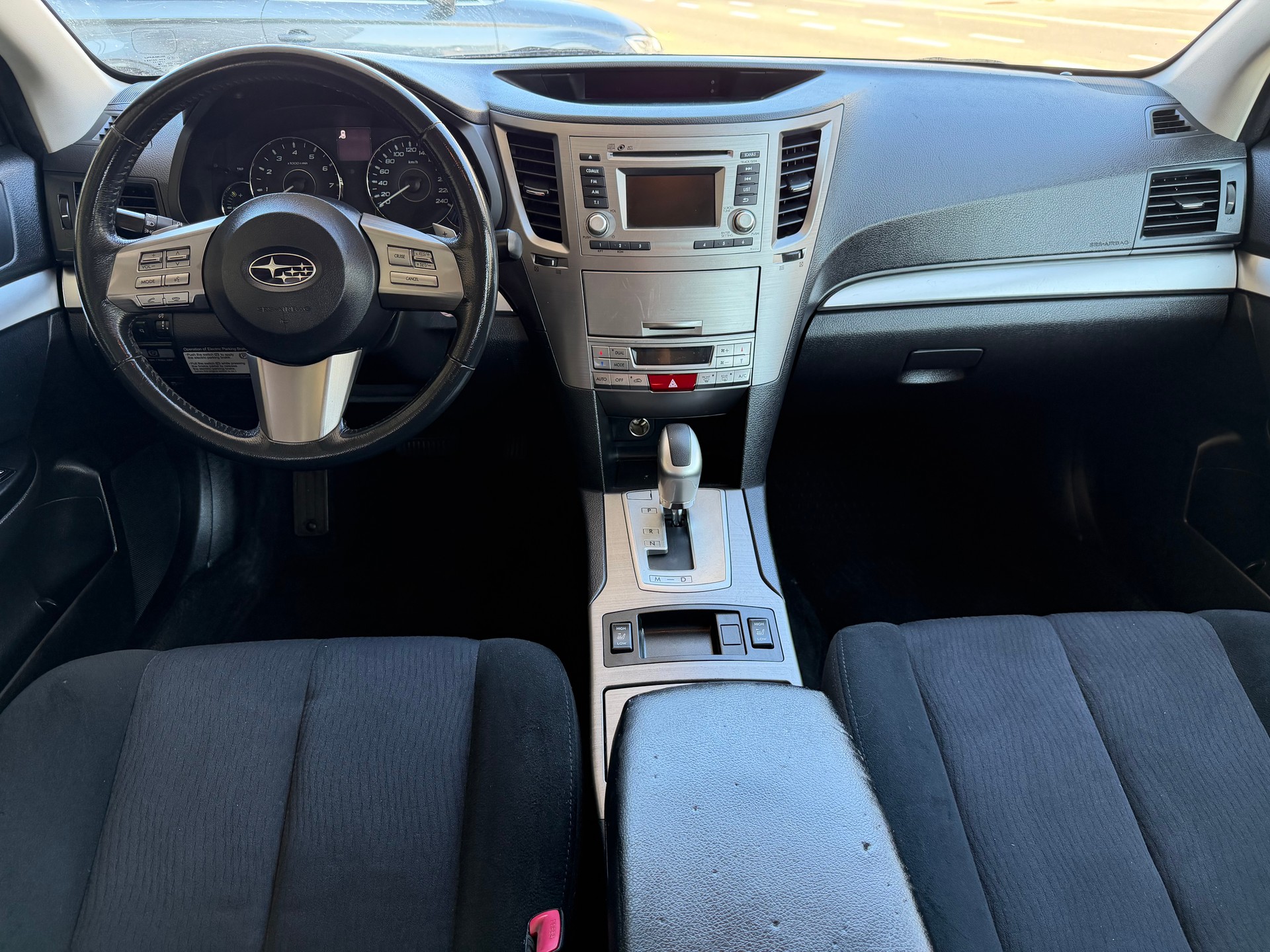 SUBARU Outback 2.5i Swiss AWD Lineartronic-image-6
