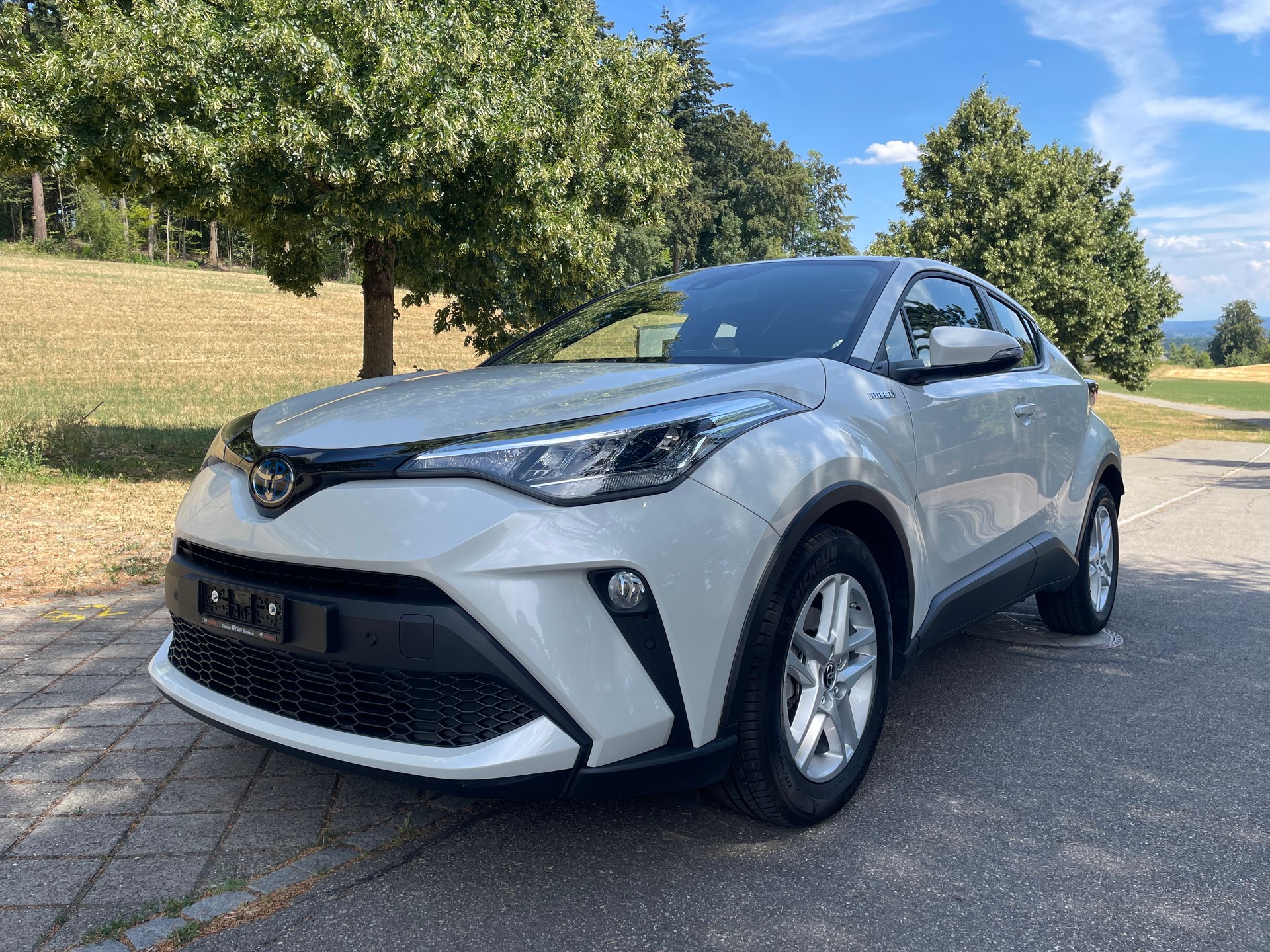 TOYOTA 1.8 VVTi HSD Trend-image-1