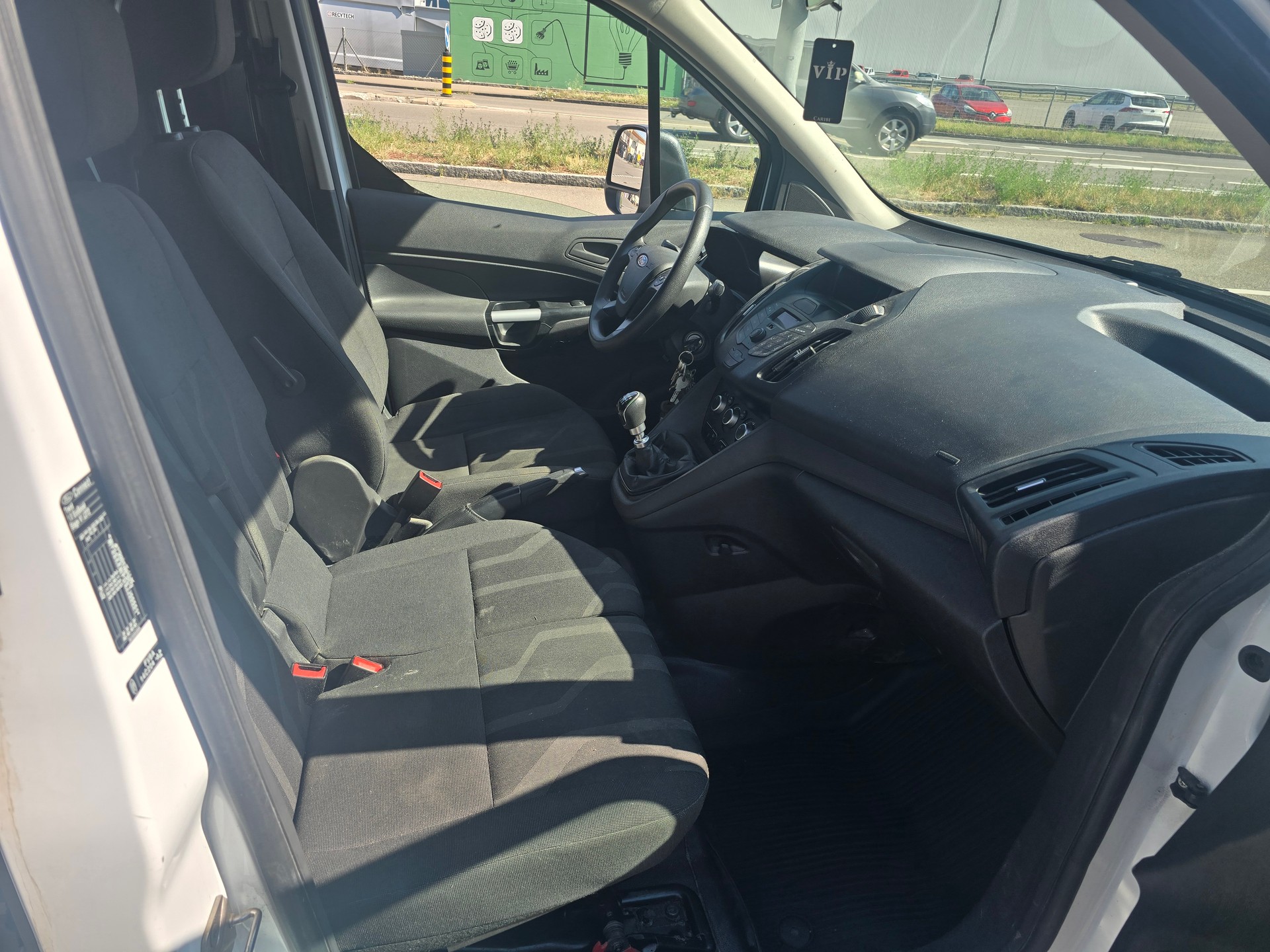 FORD Transit Connect Van T210 1.0 EcoBoost Ambiente-image-8