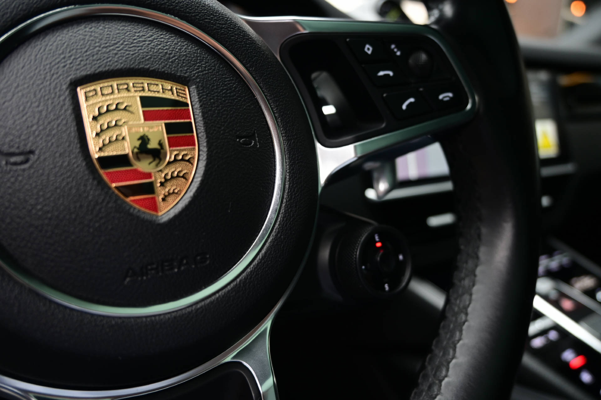 PORSCHE Cayenne 3.0 V6 E-Hybrid *Pano*LED*-image-12