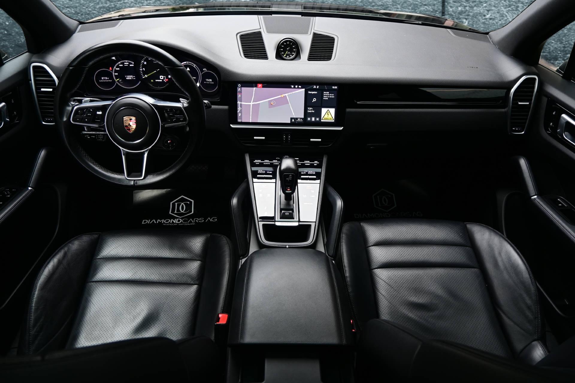 PORSCHE Cayenne 3.0 V6 E-Hybrid *Pano*LED*-image-11