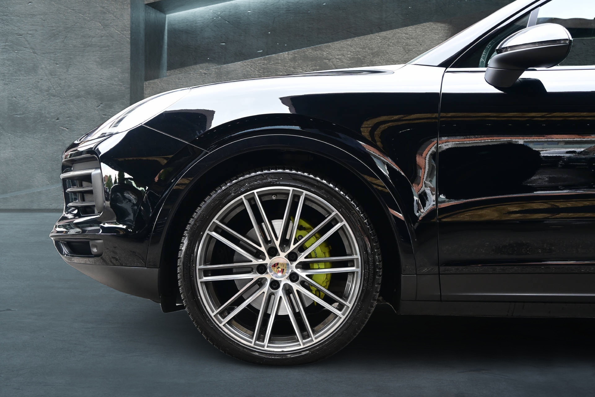 PORSCHE Cayenne 3.0 V6 E-Hybrid *Pano*LED*-image-4