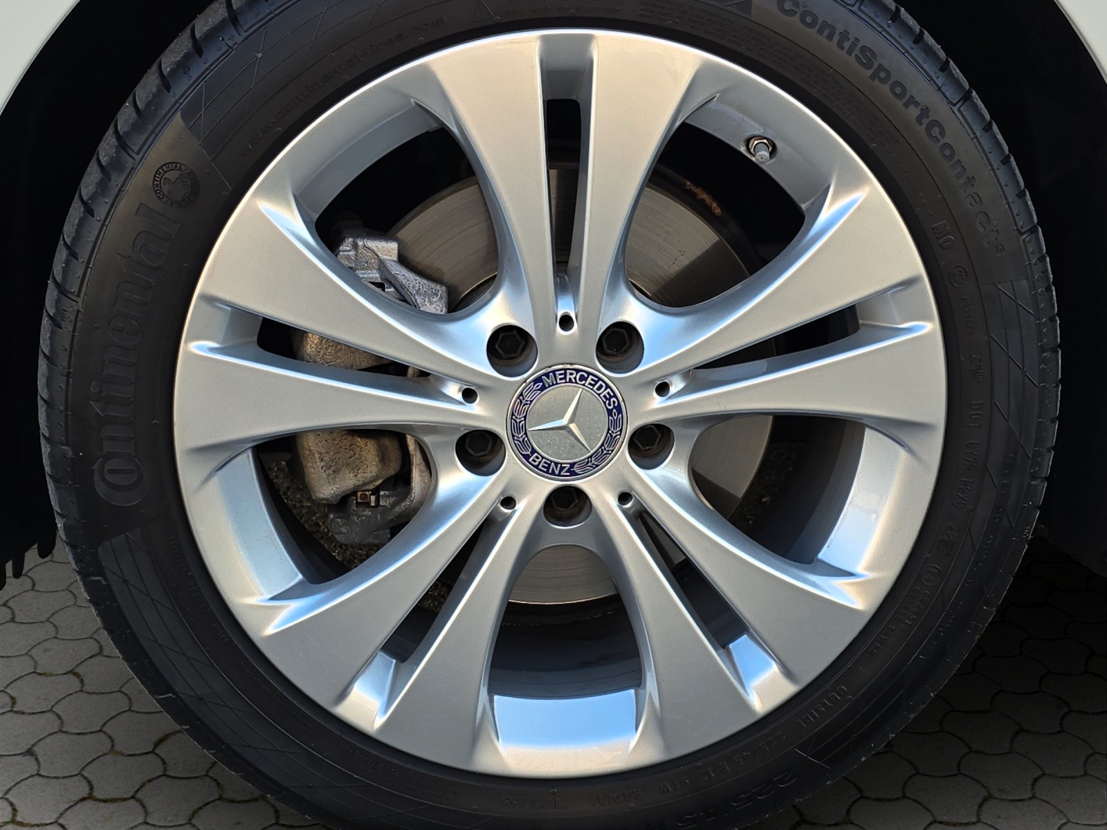 MERCEDES-BENZ B 220 Urban 4Matic 7G-DCT-image-8
