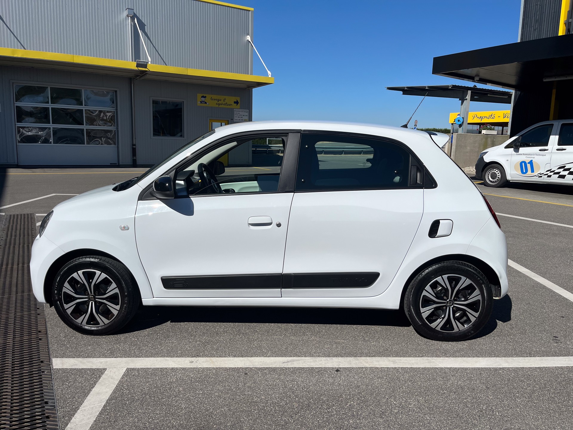RENAULT 1.0 SCe 65 Zen-image-1