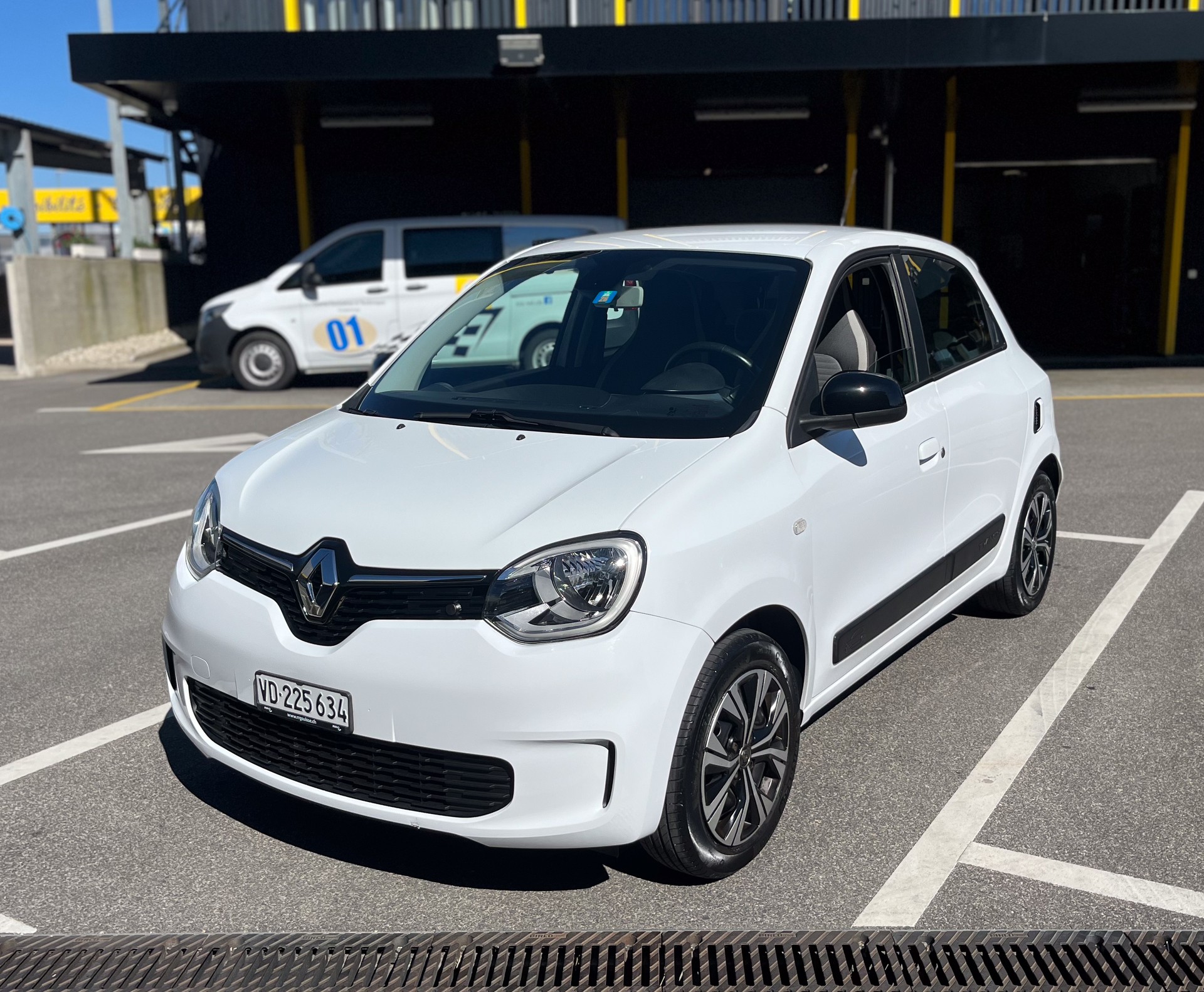 RENAULT 1.0 SCe 65 Zen-image-0
