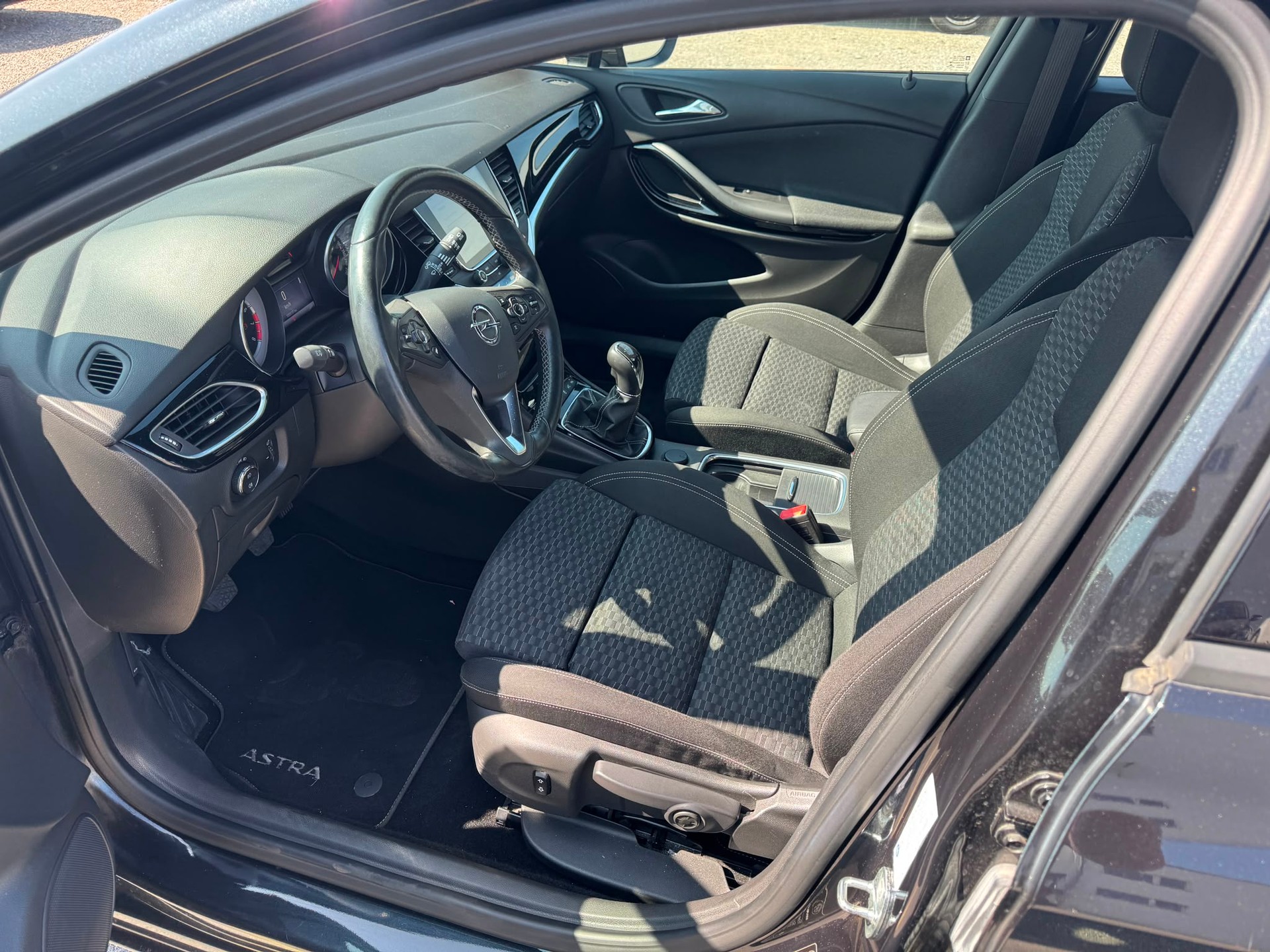 OPEL Astra 1.4i Turbo Dynamic-image-8