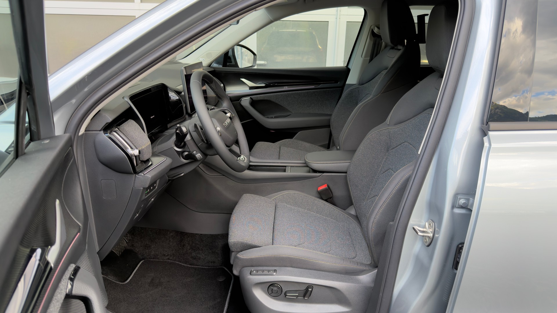 SKODA Kodiaq DY 2.0TSI 204PS 7DSG4x4 2000ccm 204PS/150kW 4 Zylinder TSI Benzin-image-6