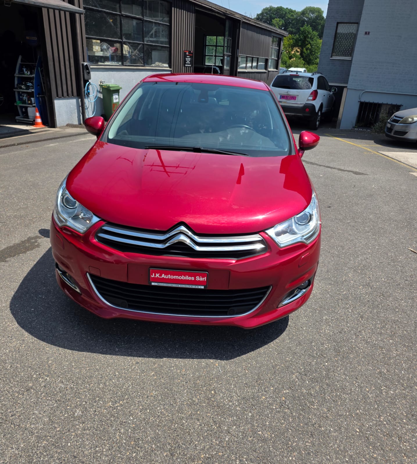 CITROEN C4 1.2 Pure Tech Feel Automatic-image-9