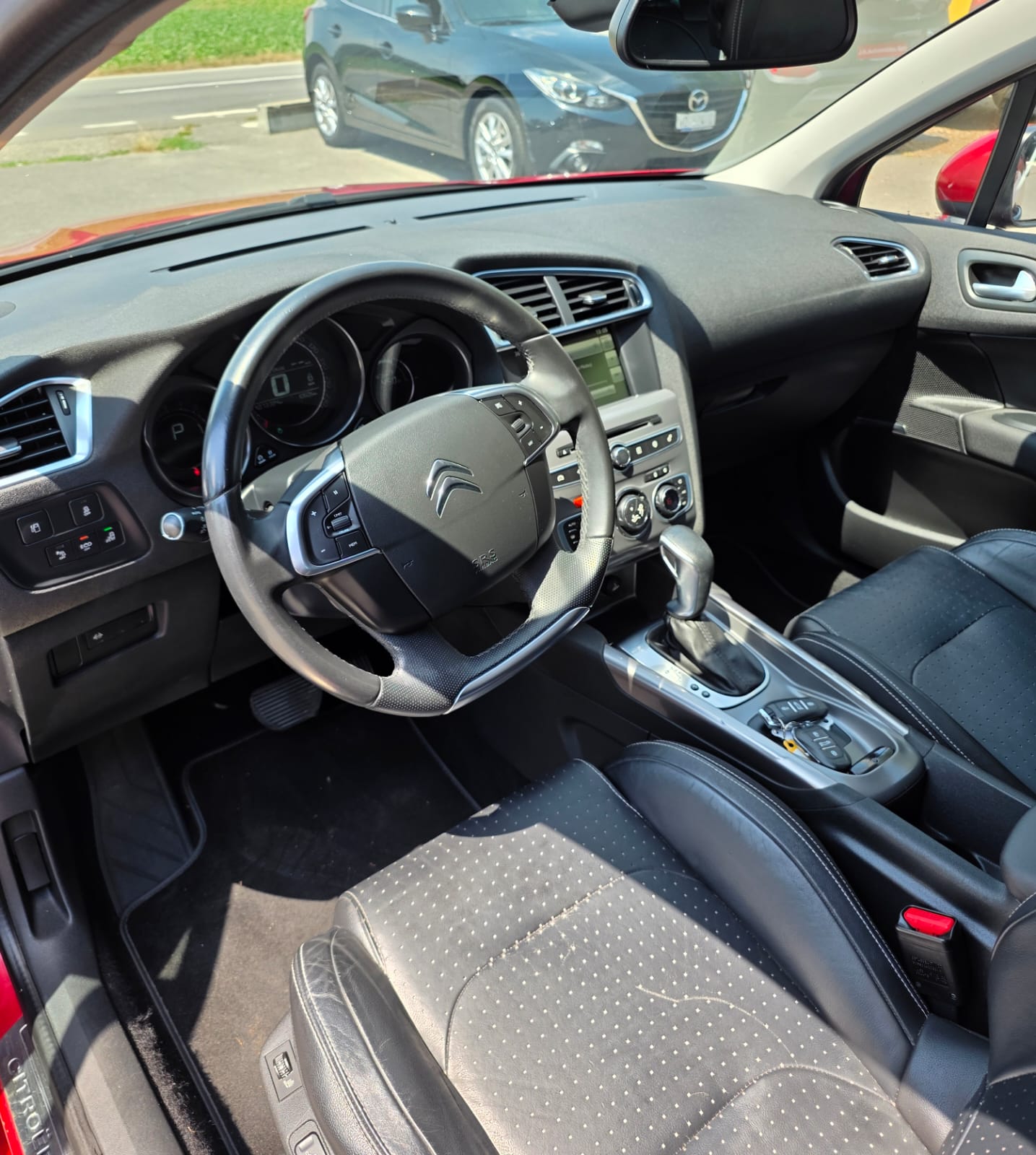 CITROEN C4 1.2 Pure Tech Feel Automatic-image-14