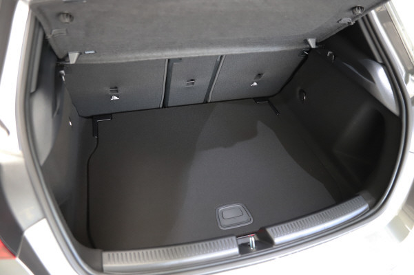 MERCEDES-BENZ A 220 4Matic 8G-DCT-image-11