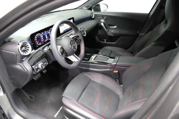 MERCEDES-BENZ A 220 4Matic 8G-DCT-image-7
