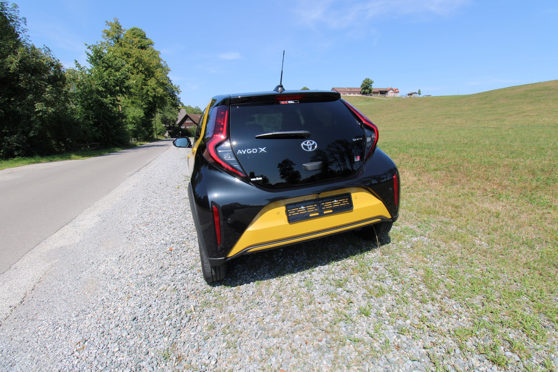 TOYOTA 1.5 VVT-i HSD GR Sport-image-2