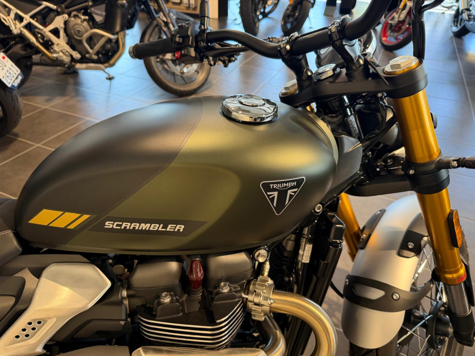 TRIUMPH Scrambler 900-showroom-element-3