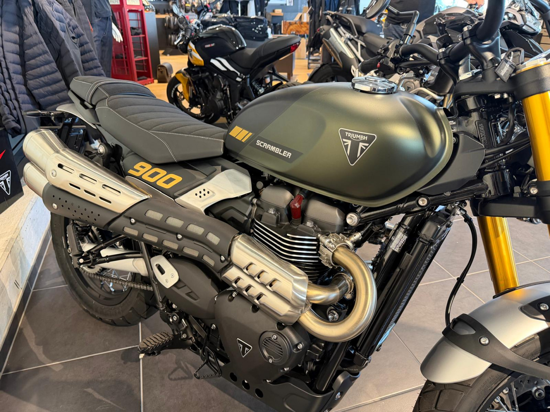 TRIUMPH Scrambler 900-showroom-element-2