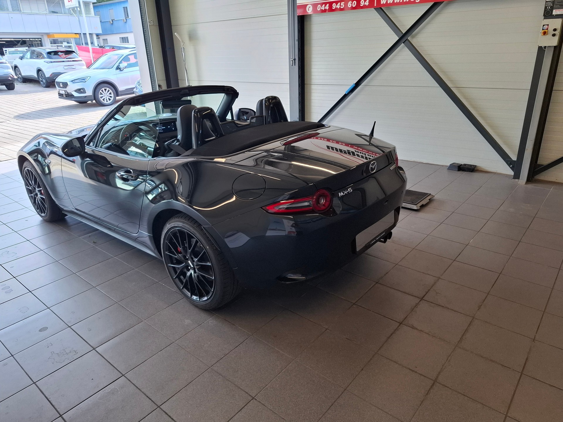 MAZDA MX-5 Skyactiv-G 184 Homura-image-2