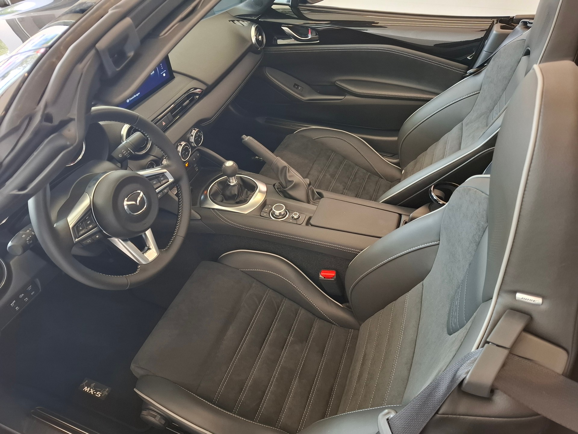 MAZDA MX-5 Skyactiv-G 184 Homura-image-3