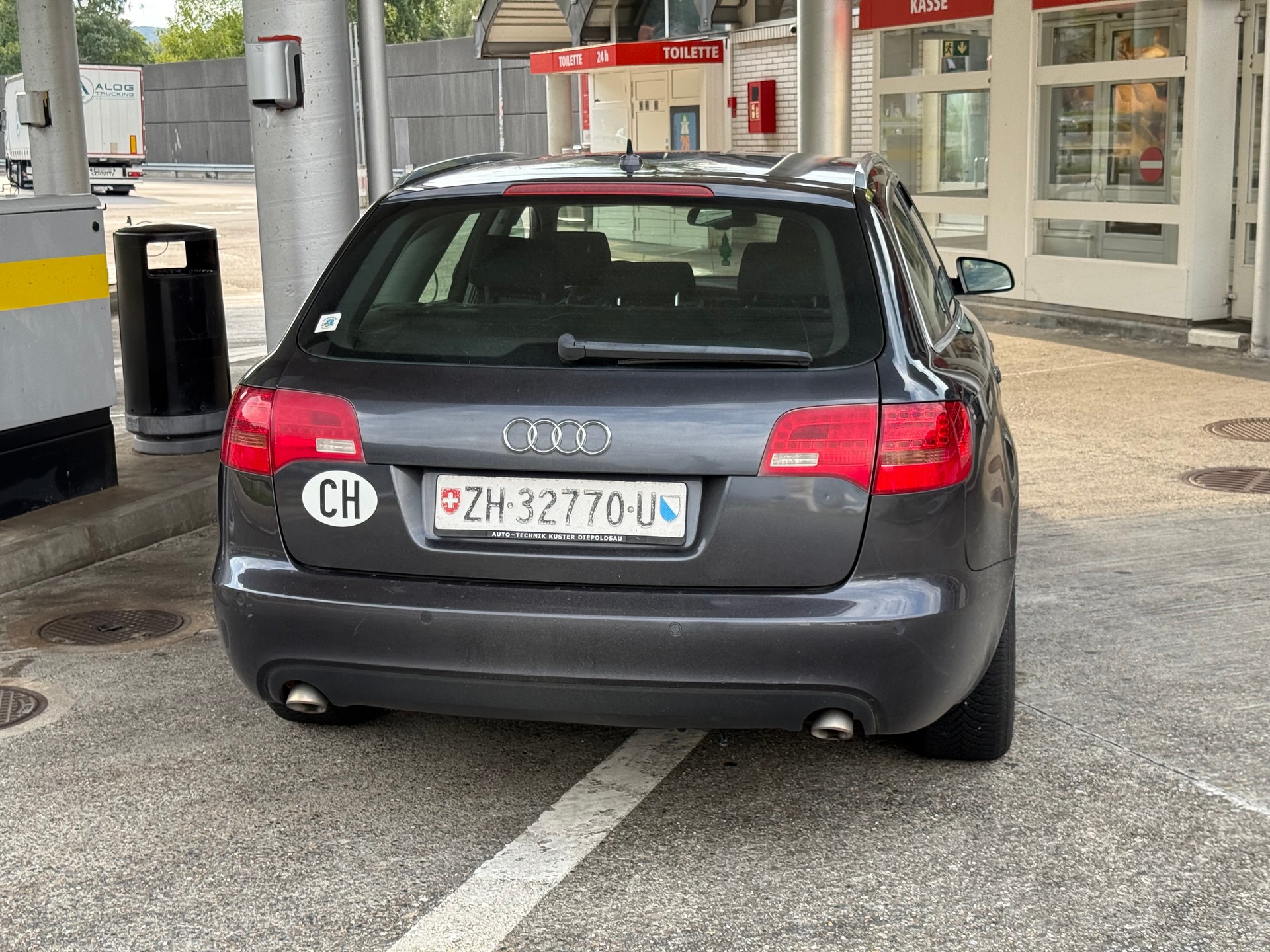 AUDI A6 Avant 3.0 V6 TDI quattro-image-3