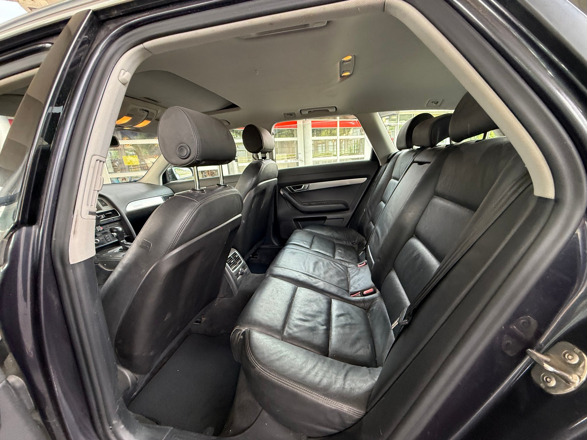AUDI A6 Avant 3.0 V6 TDI quattro-image-11