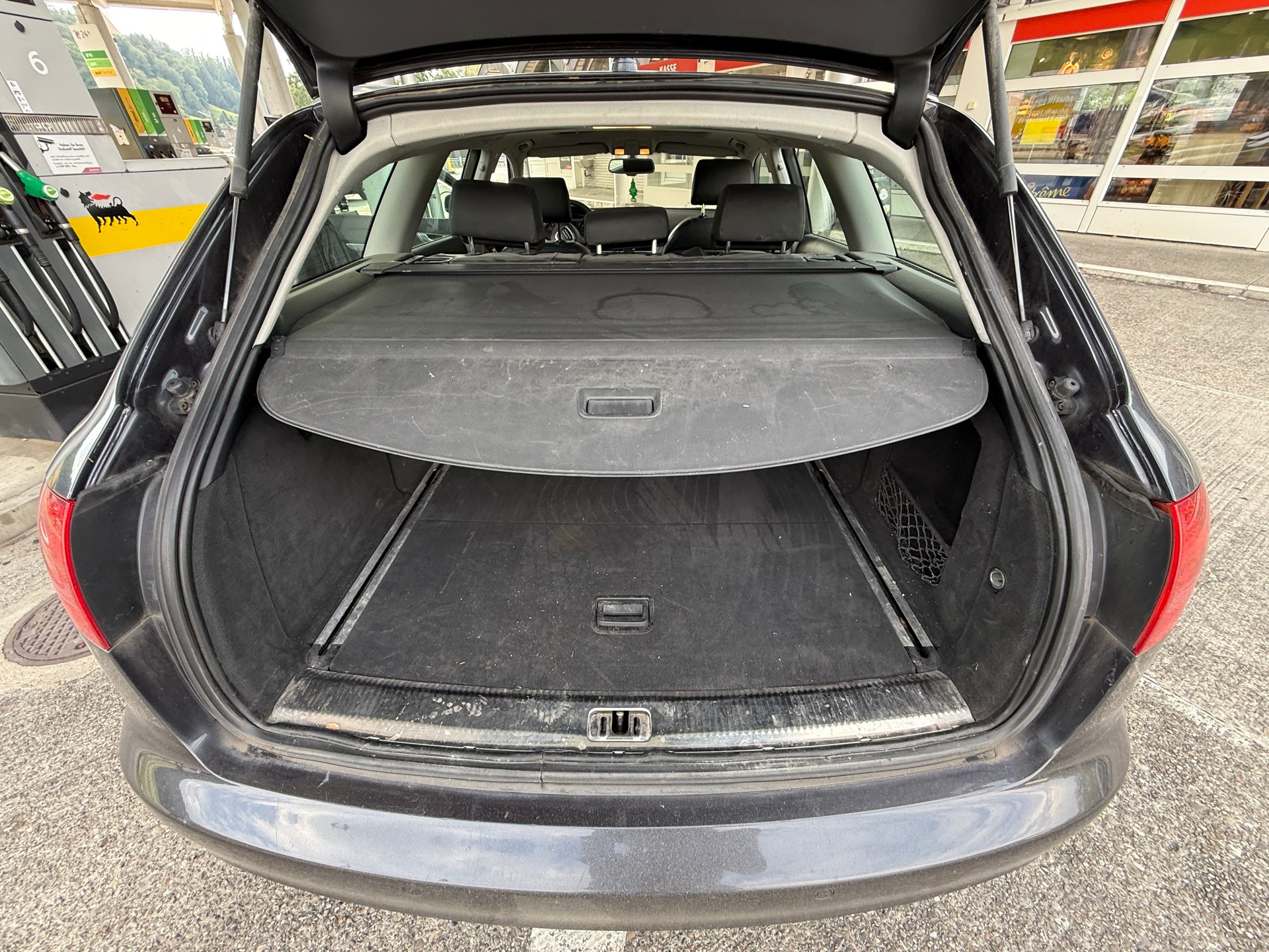 AUDI A6 Avant 3.0 V6 TDI quattro-image-12