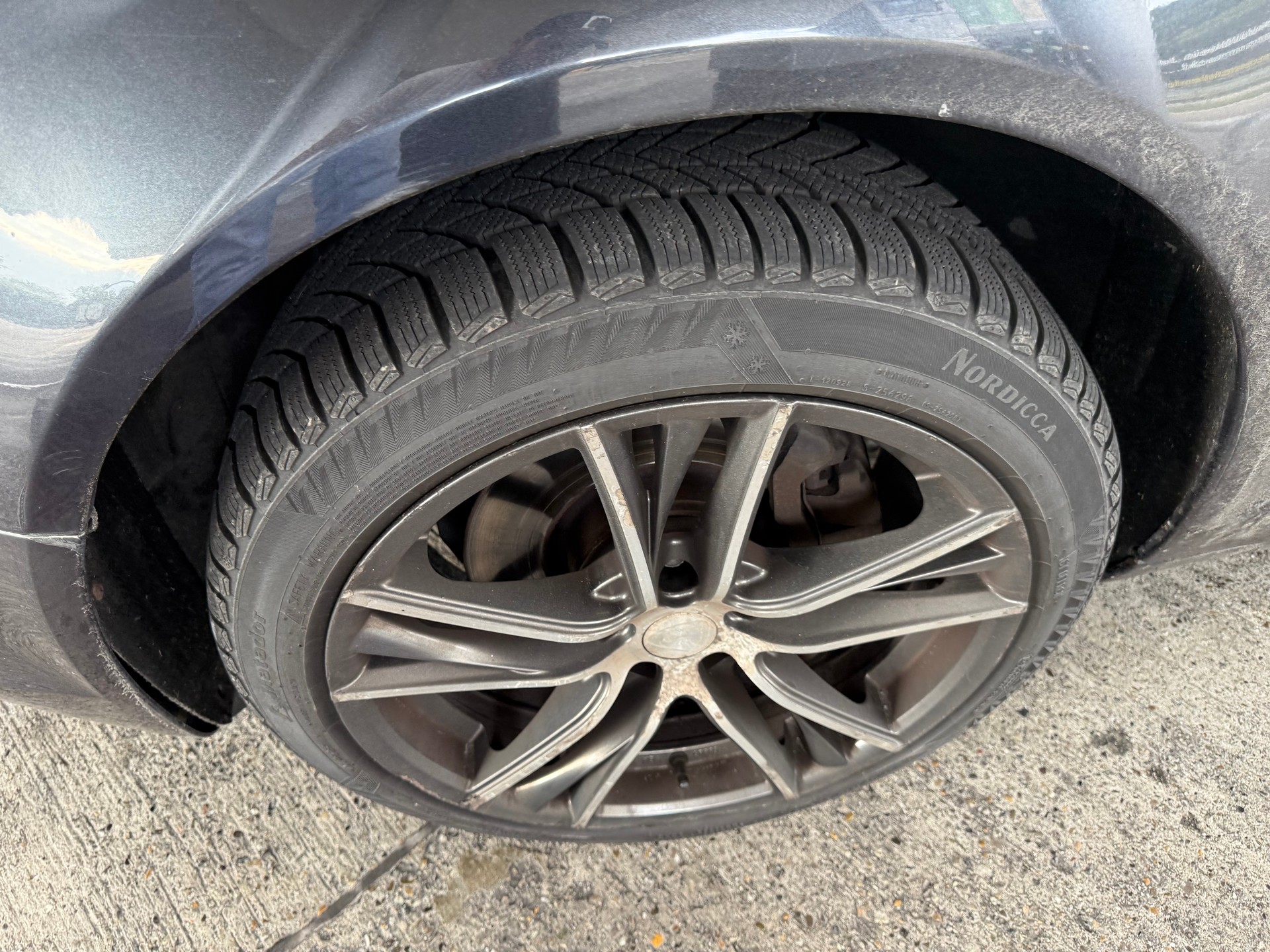 AUDI A6 Avant 3.0 V6 TDI quattro-image-8