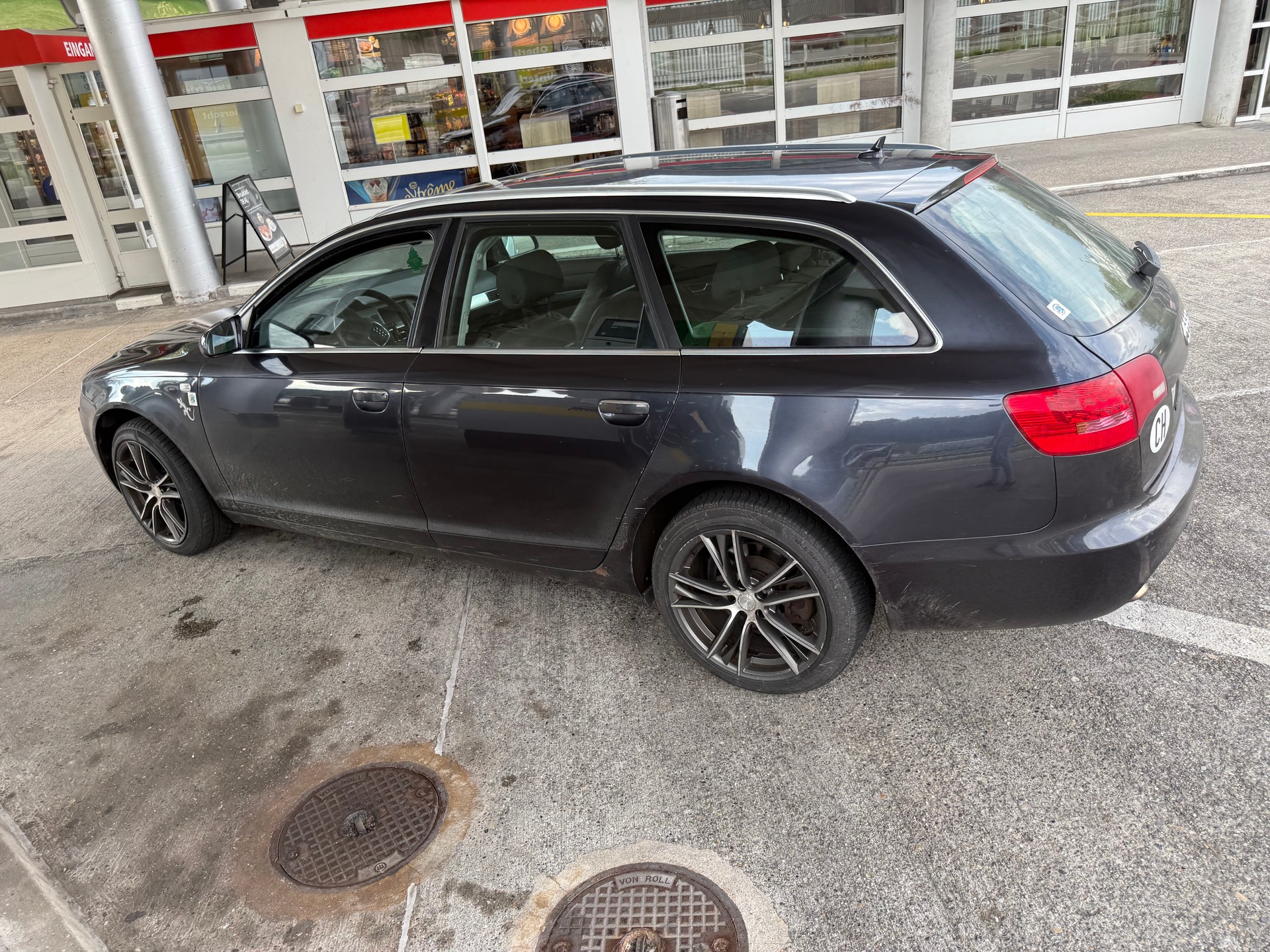 AUDI A6 Avant 3.0 V6 TDI quattro-image-1