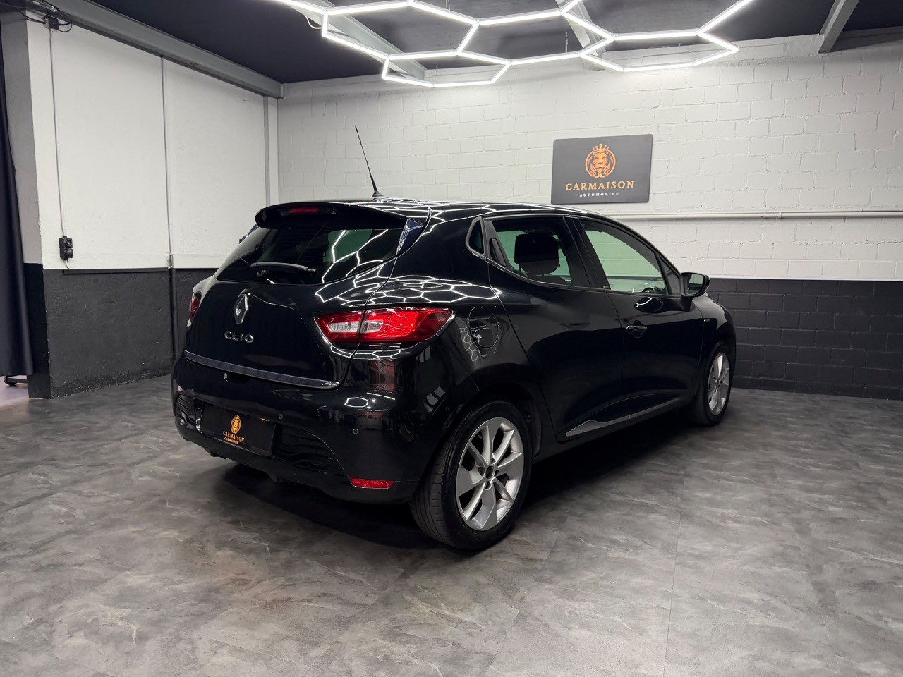 RENAULT Clio 1.2 16V | CH-Auto | Automat | Tempomat | Limited Edition-image-8