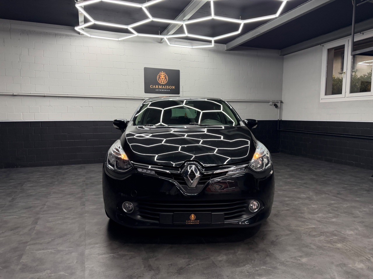 RENAULT Clio 1.2 16V | CH-Auto | Automat | Tempomat | Limited Edition-image-1