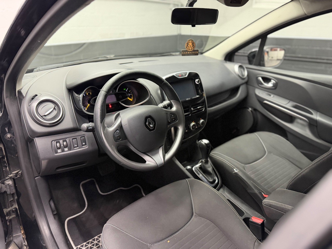 RENAULT Clio 1.2 16V | CH-Auto | Automat | Tempomat | Limited Edition-image-13