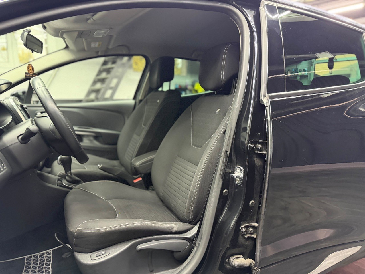 RENAULT Clio 1.2 16V | CH-Auto | Automat | Tempomat | Limited Edition-image-14