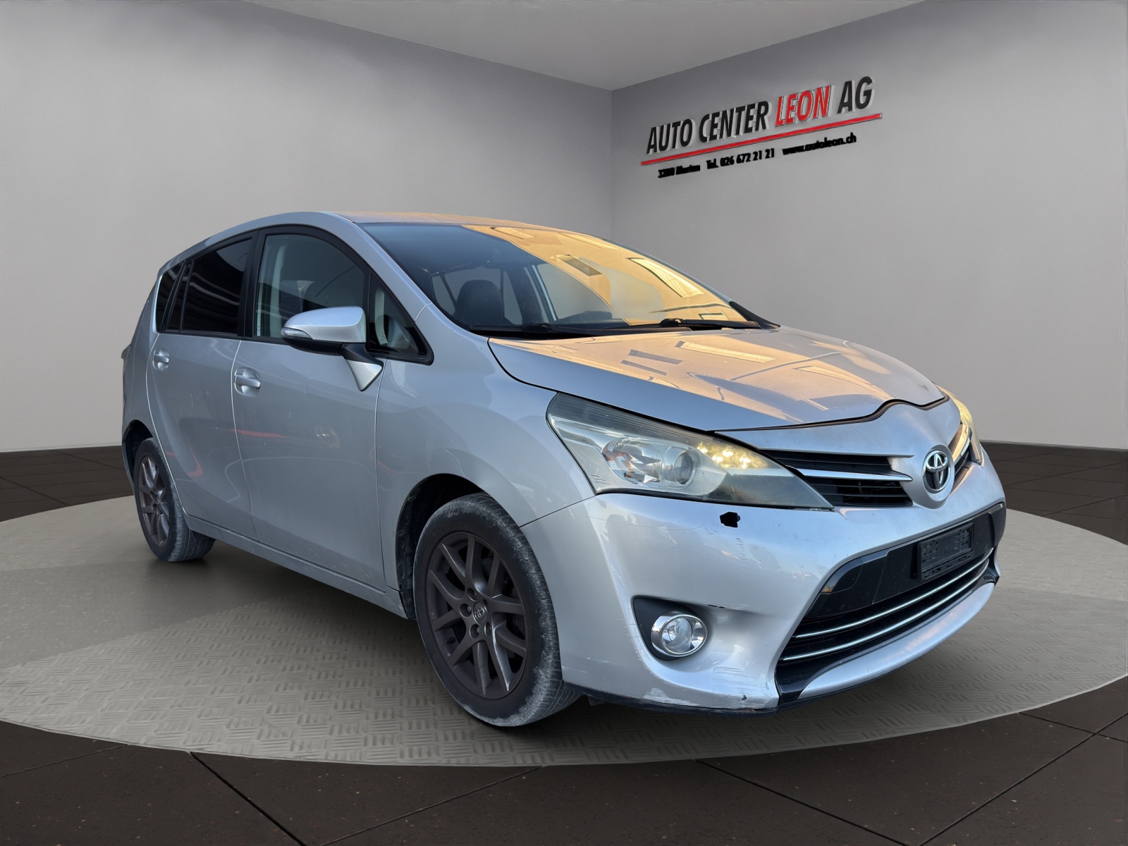 TOYOTA Verso 2.0 D-4D Luna-image-7