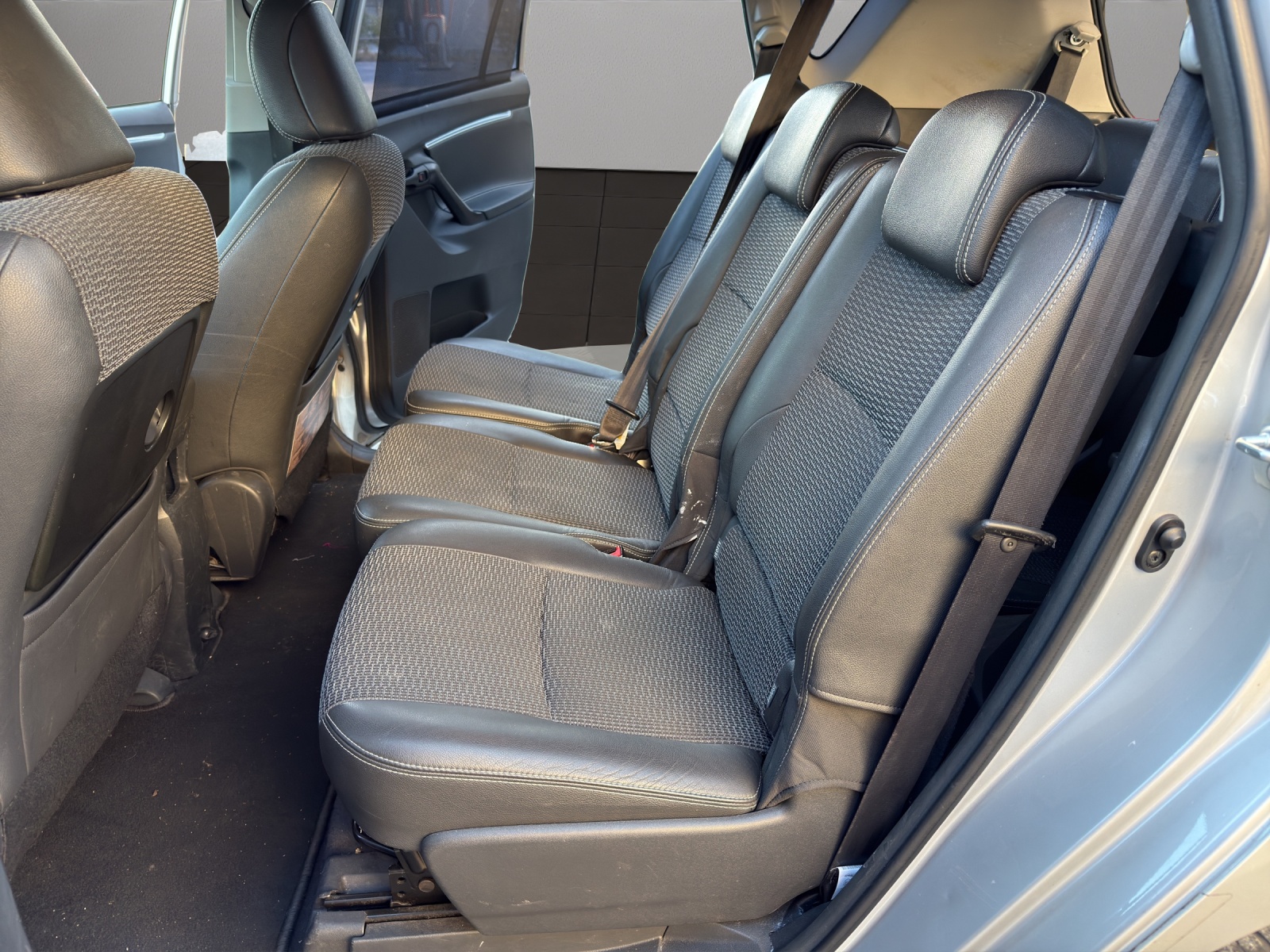 TOYOTA Verso 2.0 D-4D Luna-image-12