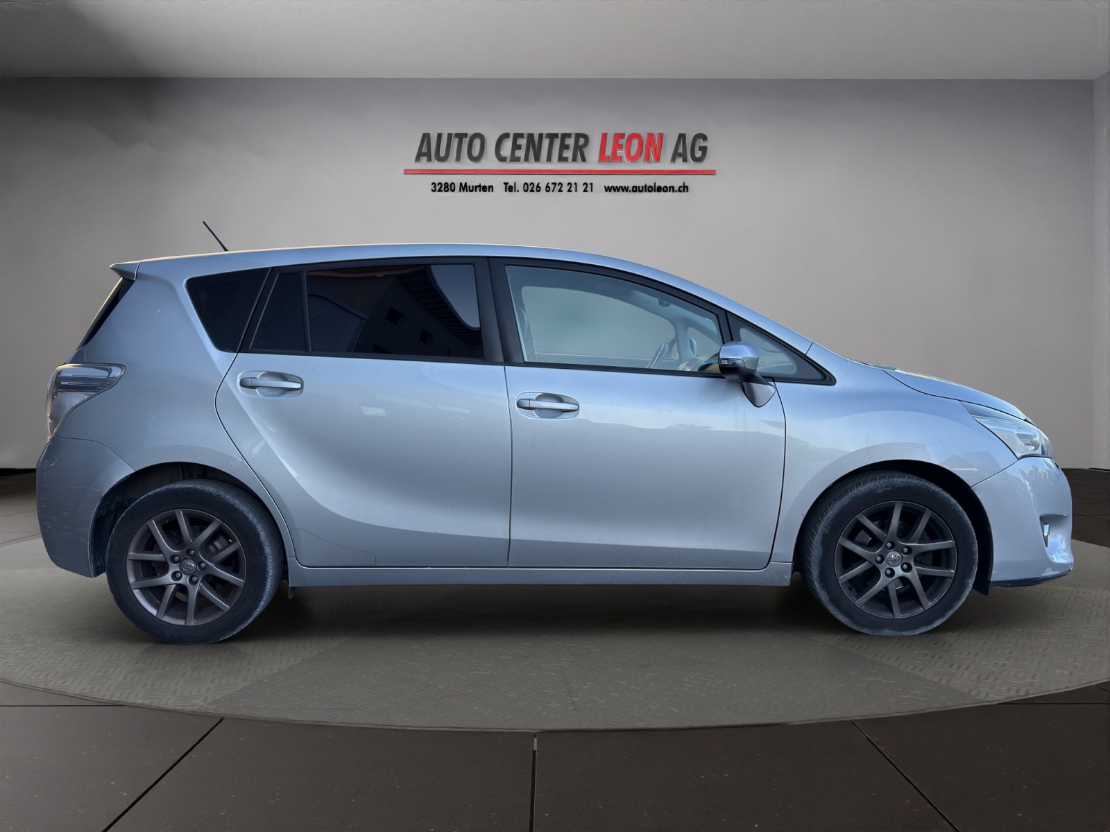 TOYOTA Verso 2.0 D-4D Luna-image-6