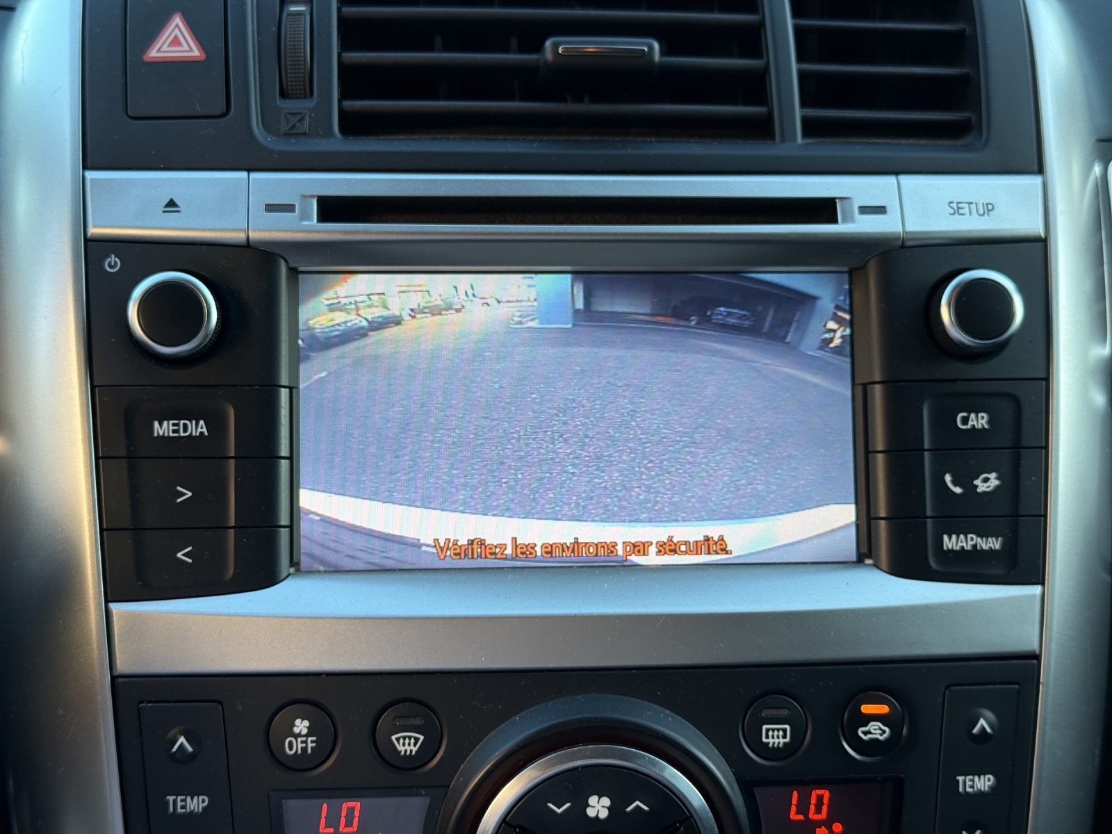 TOYOTA Verso 2.0 D-4D Luna-image-27