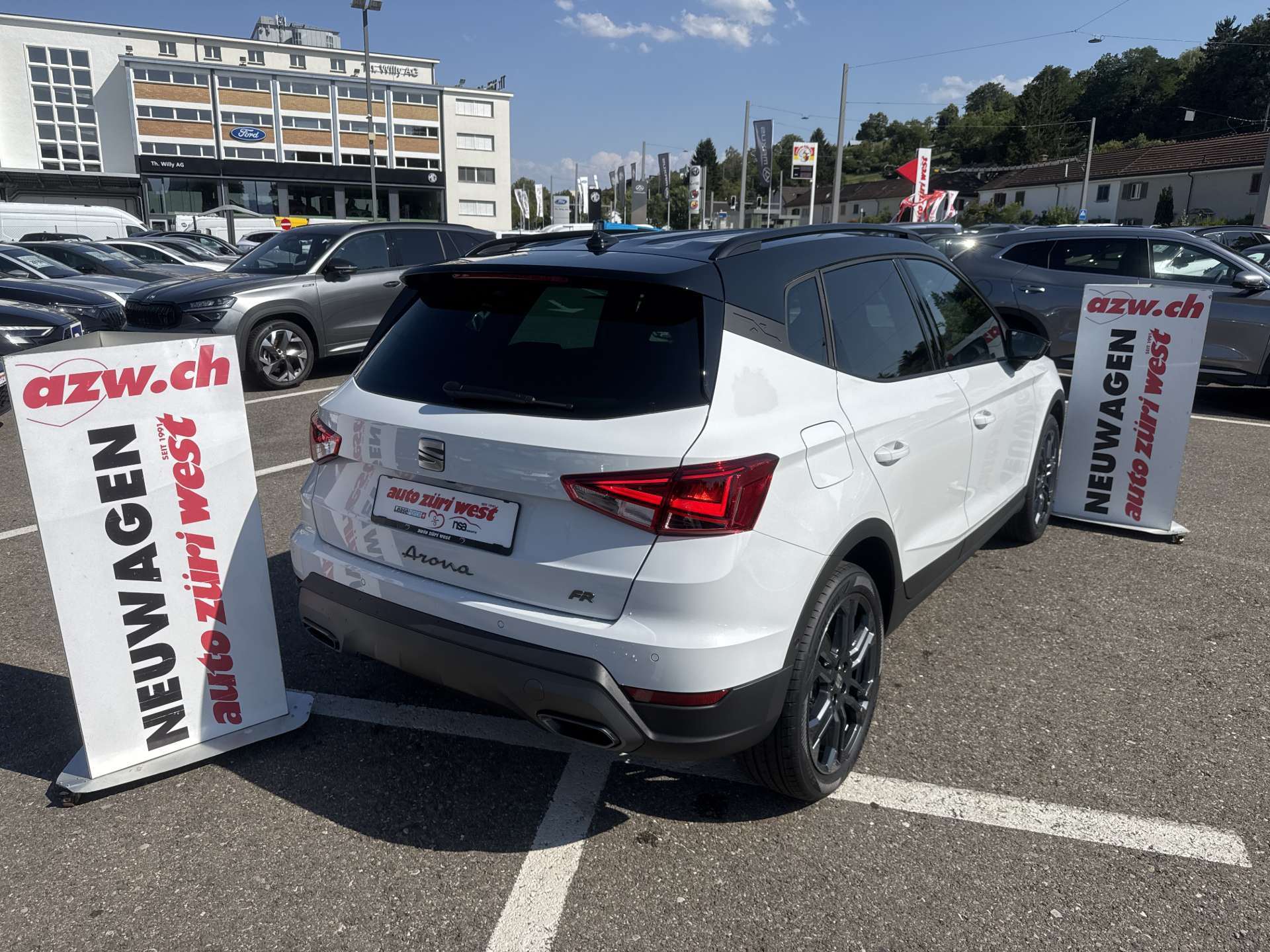 SEAT Arona 1.5 Eco TSi FR DSG-Automat-image-2