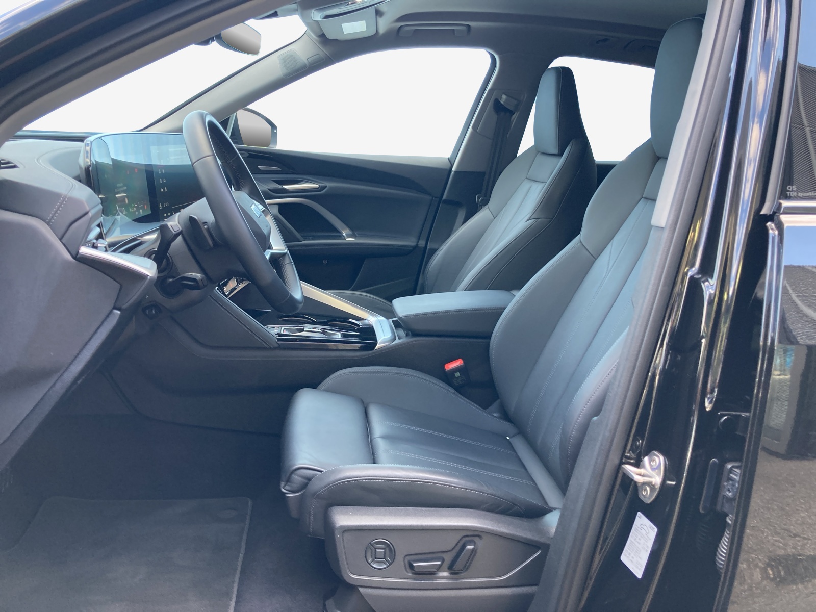AUDI Q5 TDI quattro 150 kW S-tronic-image-7