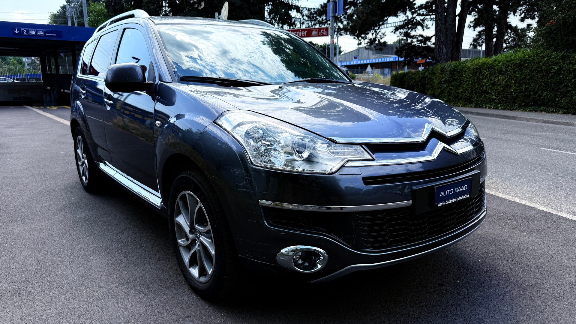 CITROEN C-Crosser 2.2 HDi Exclusive DCS6-image-1