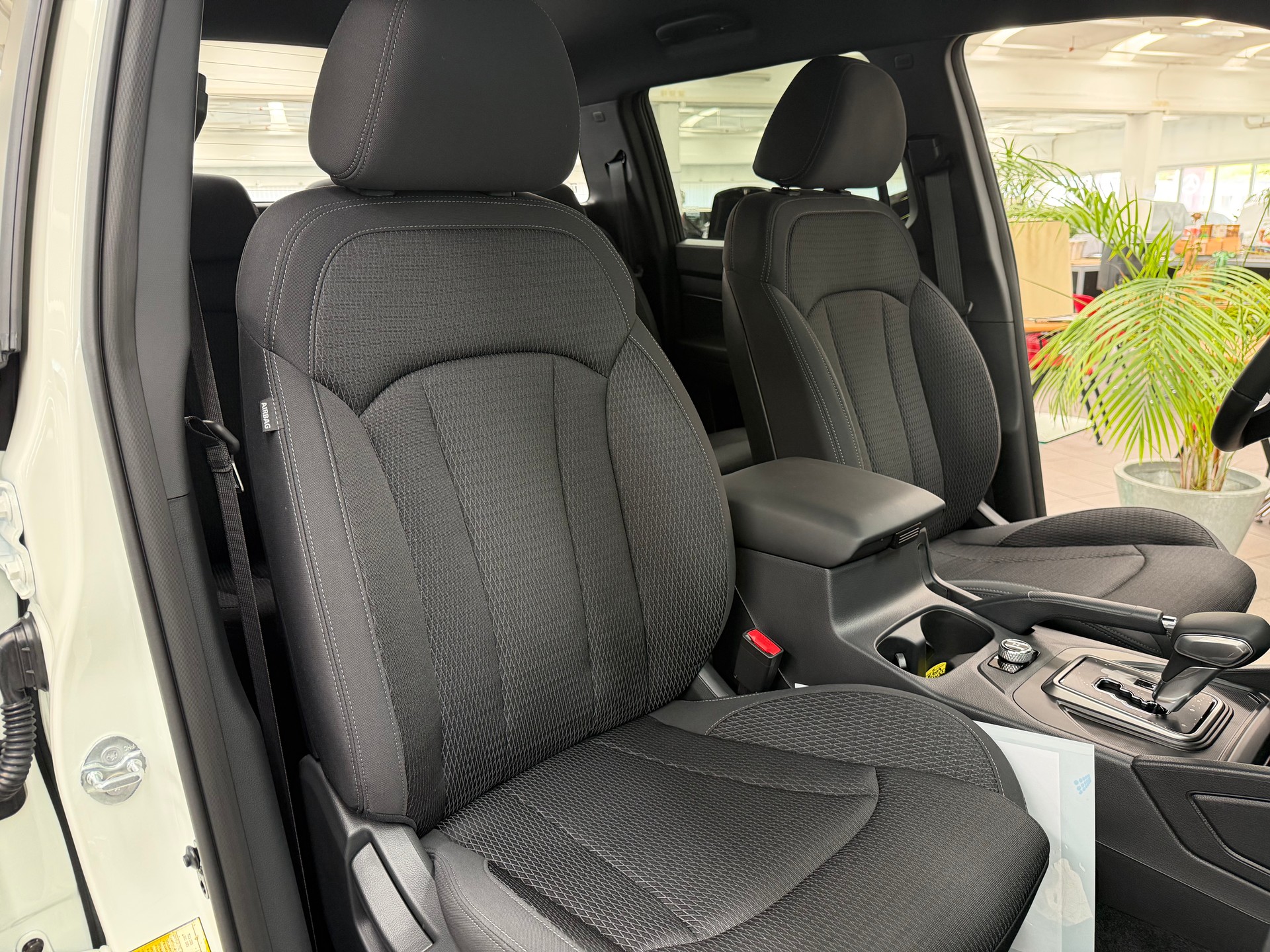 KGM-SsangYong Grand Musso 2.2 Platinum 4WD-image-9
