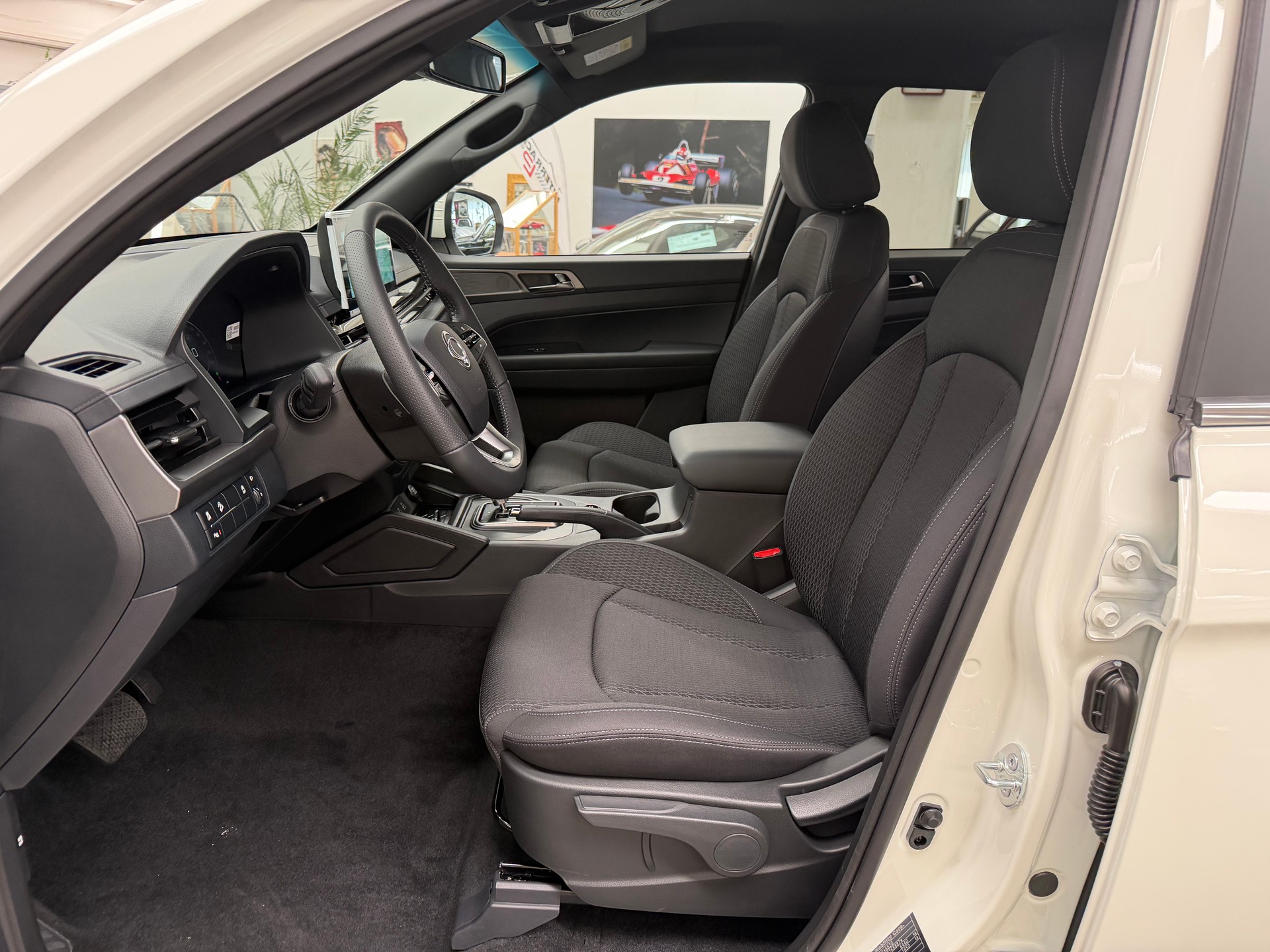 KGM-SsangYong Grand Musso 2.2 Platinum 4WD-image-5