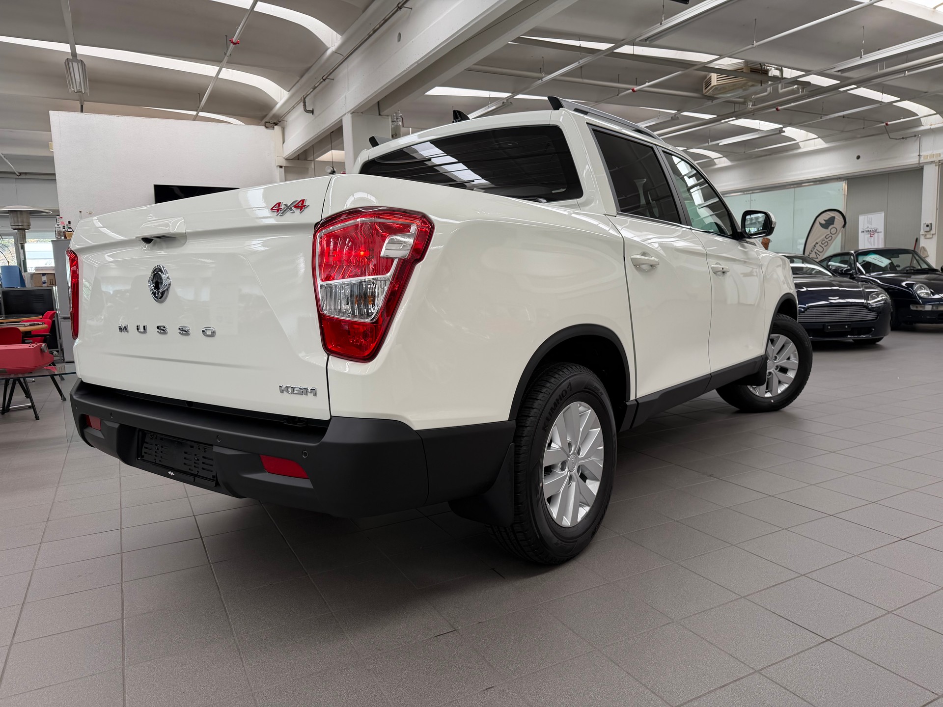 KGM-SsangYong Grand Musso 2.2 Platinum 4WD-image-3