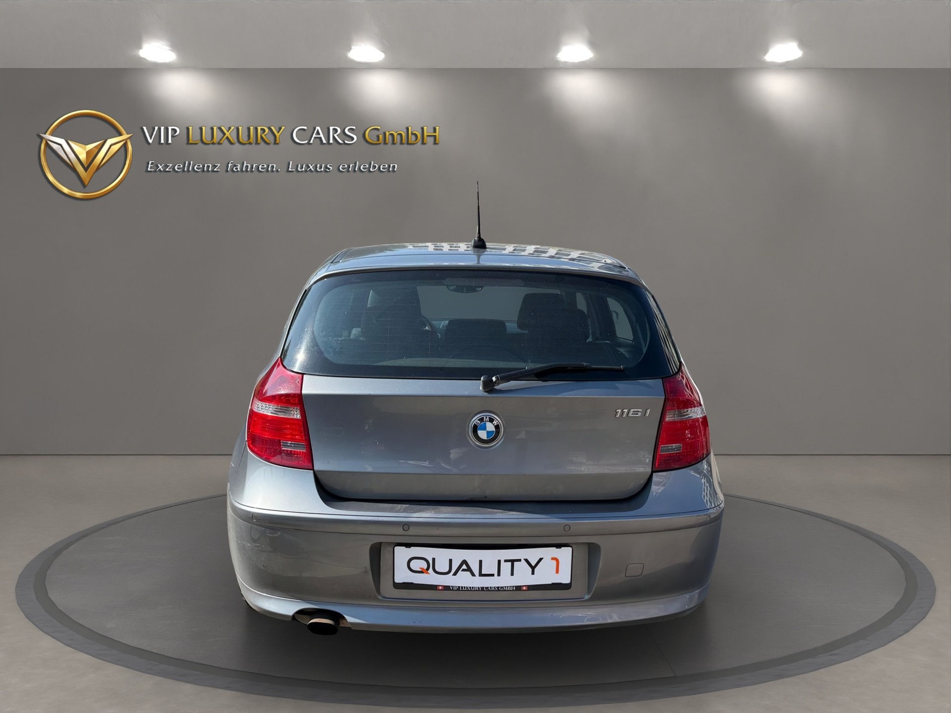 BMW 116i Dynamic Edition-image-7