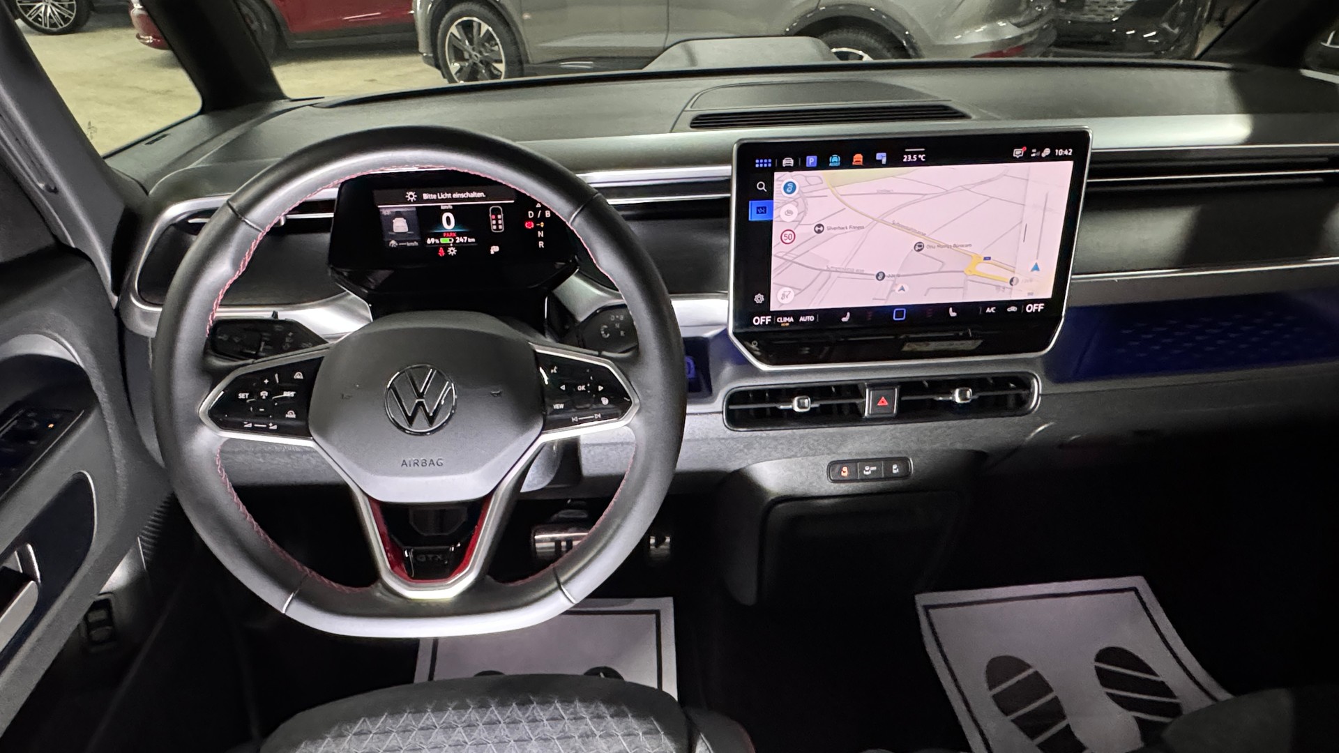 VW ID.Buzz NWB GTX 4 Motion Allrad / 340PS / AHK / Vollausstattung-image-17